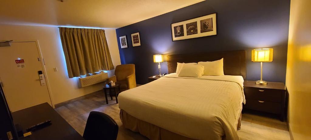 Empire Inn & Suites Penhold Luaran gambar