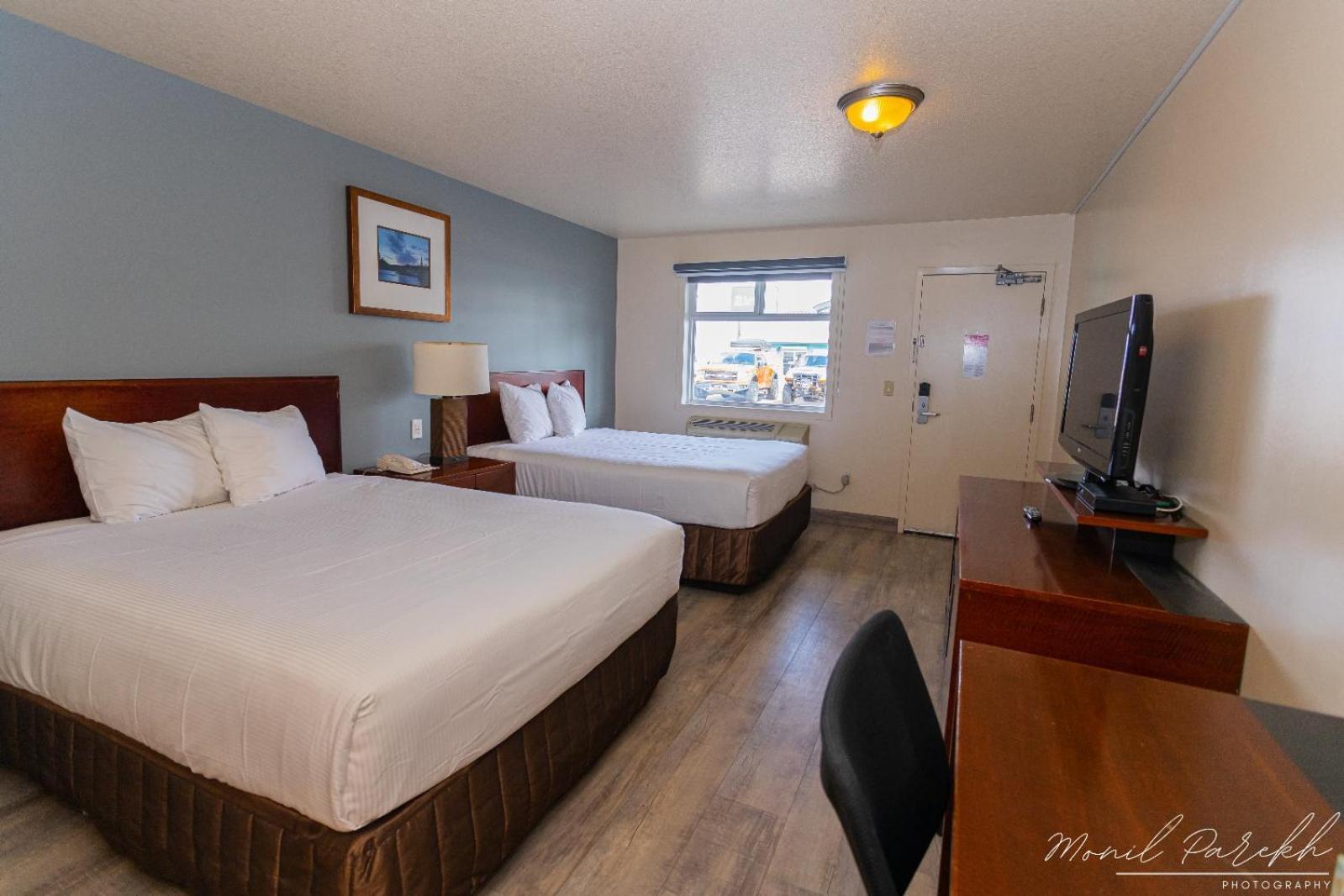 Empire Inn & Suites Penhold Luaran gambar