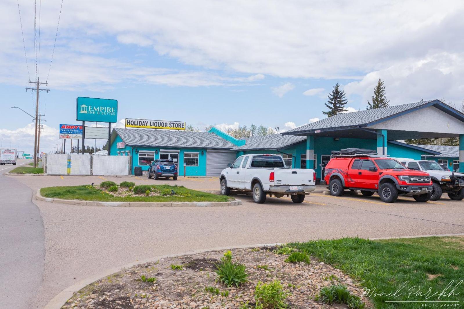 Empire Inn & Suites Penhold Luaran gambar