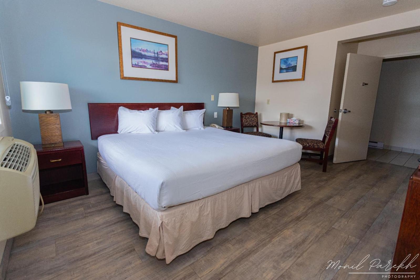 Empire Inn & Suites Penhold Luaran gambar