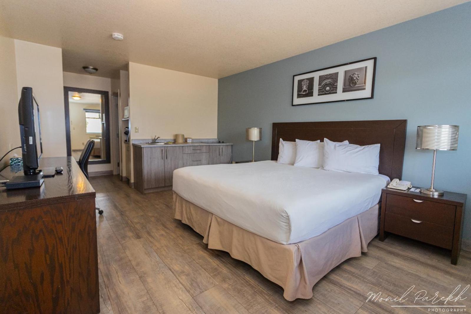 Empire Inn & Suites Penhold Luaran gambar