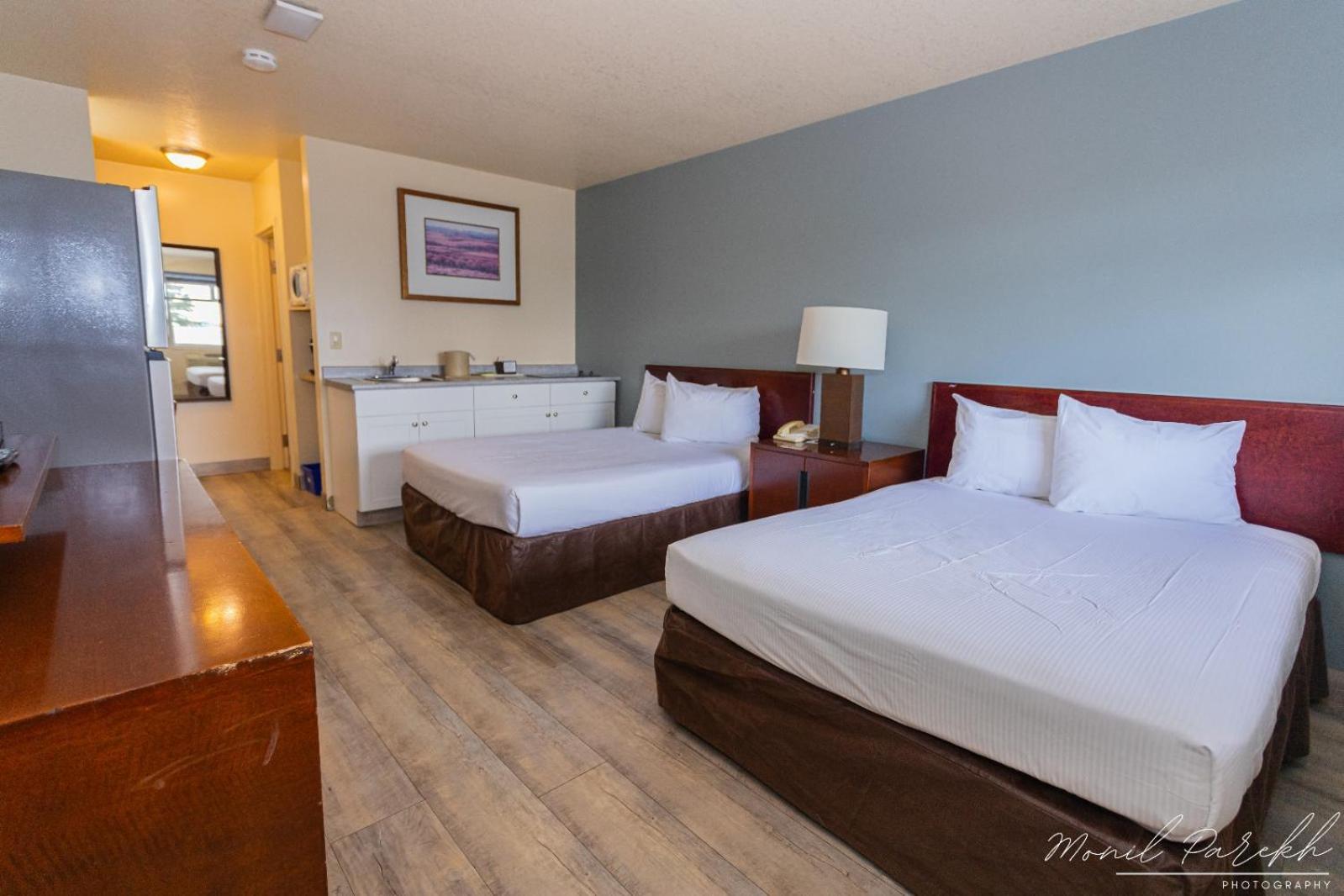 Empire Inn & Suites Penhold Luaran gambar