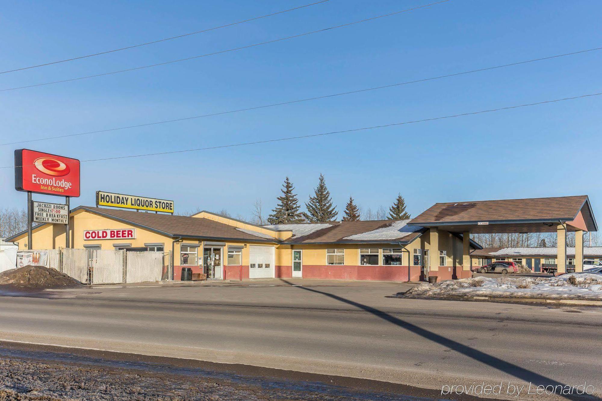 Empire Inn & Suites Penhold Luaran gambar