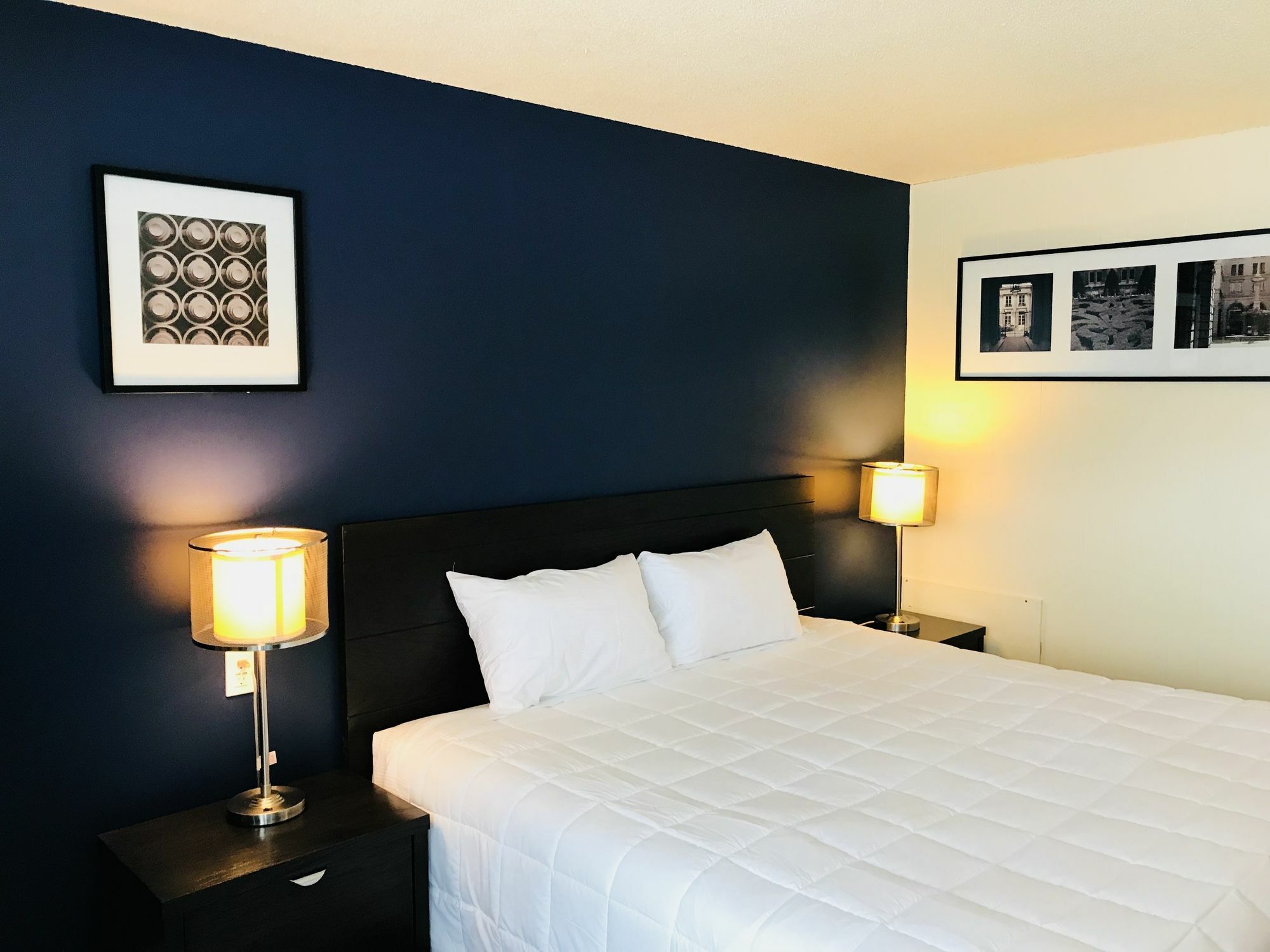 Empire Inn & Suites Penhold Luaran gambar